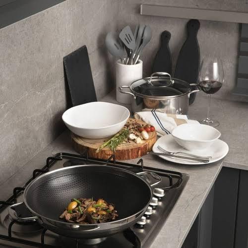 Frigideira CookingPro Hive em Aço Inox Fundo Triplo 20 cm Oxford Imagem de Frigideira CookingPro Hive em Aço Inox Fundo Triplo 20 cm Oxford