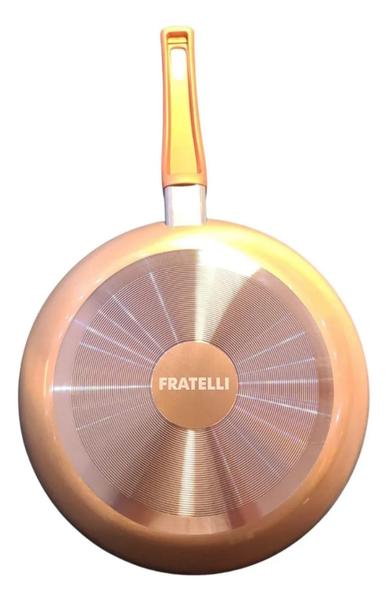 Frigideira Dourado Rose Com Revestimento Em Cerâmica 28cm Frita Sem Óleo - Fratelli Imagem de Frigideira Dourado Rose Com Revestimento Em Cerâmica 28cm Frita Sem Óleo