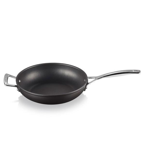 Frigideira Funda com Alça Tns Pro Stick 26 cm 4X Mais Forte Le Creuset Imagem de Frigideira Funda com Alça Tns Pro Stick 26 cm 4X Mais Forte Le Creuset