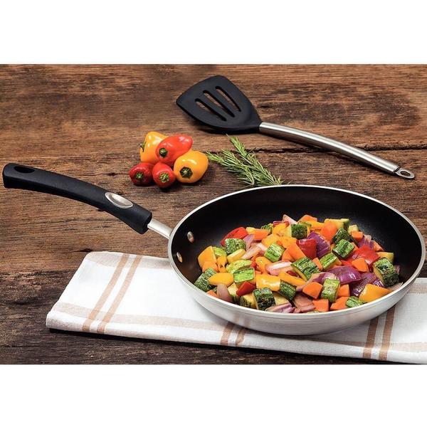 Frigideira Tramontina Profissional em Alumínio Com Revest Int Antiaderente Starflon Premium 20cm 1L Imagem de Frigideira Tramontina Profissional em Alumínio Com Revest Int Antiaderente Starflon Premium 20cm 1L