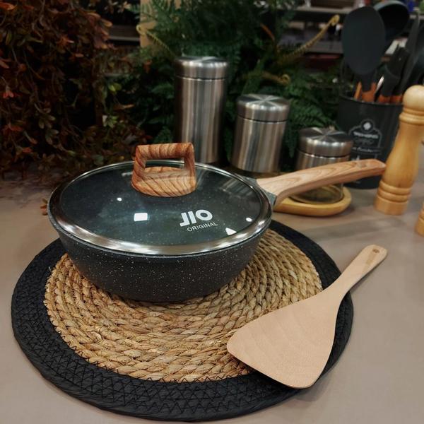 Frigideira Wok de pó de mármore com tampa Cazaro 24 cm Imagem de Frigideira Wok de pó de mármore com tampa Cazaro 24 cm