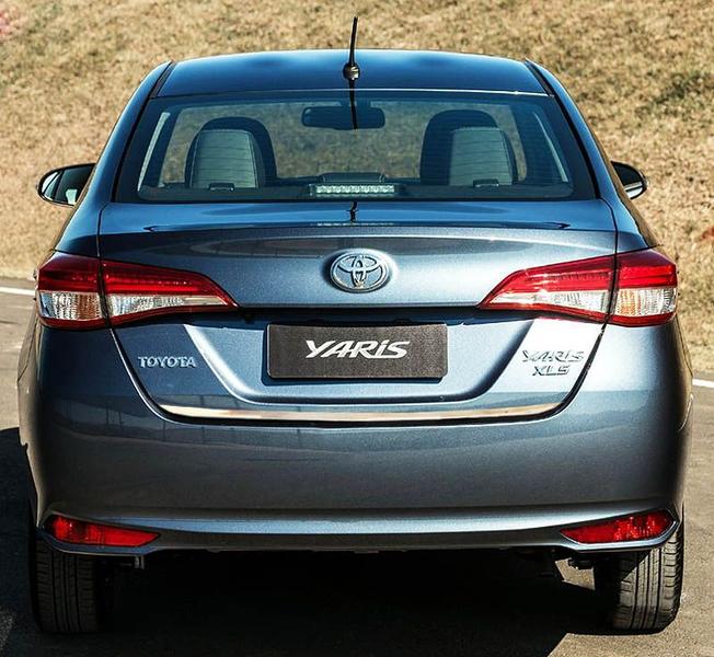 Imagem de Friso Traseiro Porta-Malas Yaris Sedan 2018/2019 Resinado