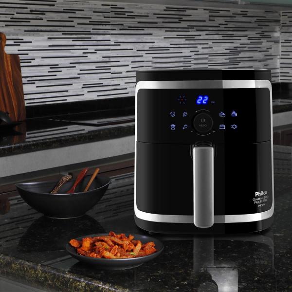 Imagem de Fritadeira Air Fryer Gourmet Philco Antiaderente 5,5 Litros 1900W Preto PFR16P - 220V