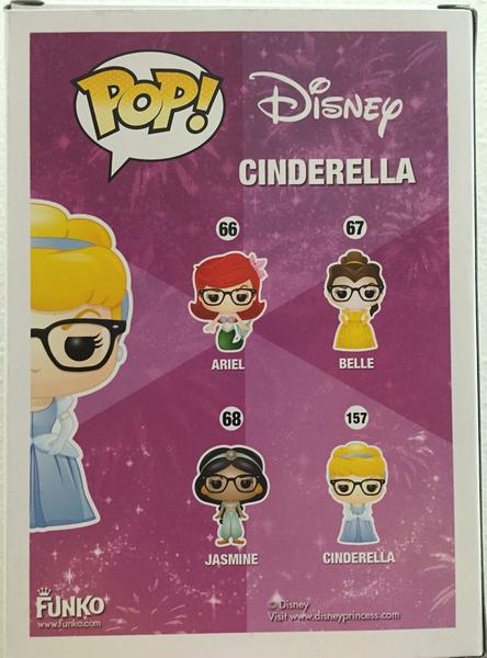 Funko Pop! Disney: Cinderella 157 Hot Topic Exclusive Imagem de Funko Pop! Disney: Cinderella 157 Hot Topic Exclusive