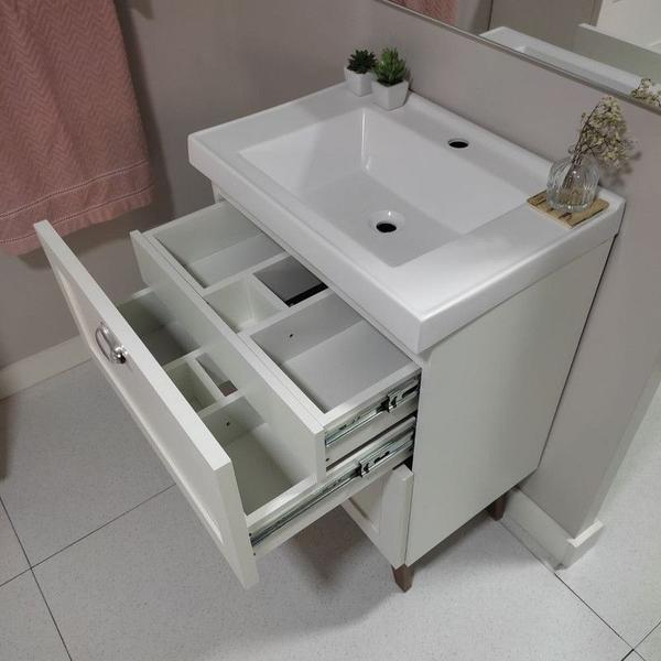 Gabinete para Banheiro com Cuba e Espelheira 60cm Retro Mdf Branco Milano - On Móveis Imagem de Gabinete para Banheiro com Cuba e Espelheira 60cm Retro Mdf Branco Milano - On Móveis