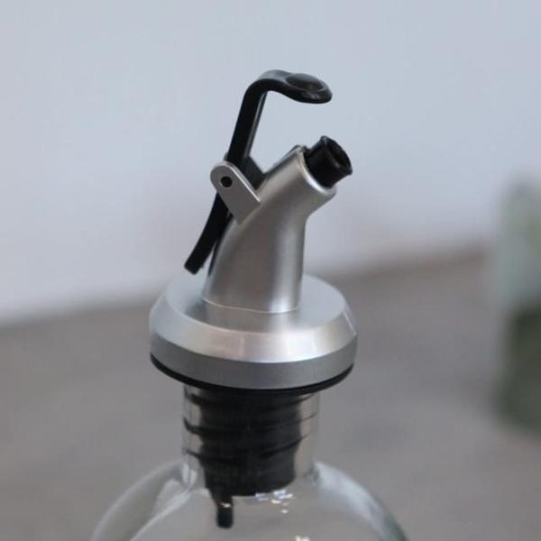 Galheteiro de vidro para azeite óleo vinagre com bico dosador 250ml - Filó Modas Imagem de Galheteiro de vidro para azeite óleo vinagre com bico dosador 250ml