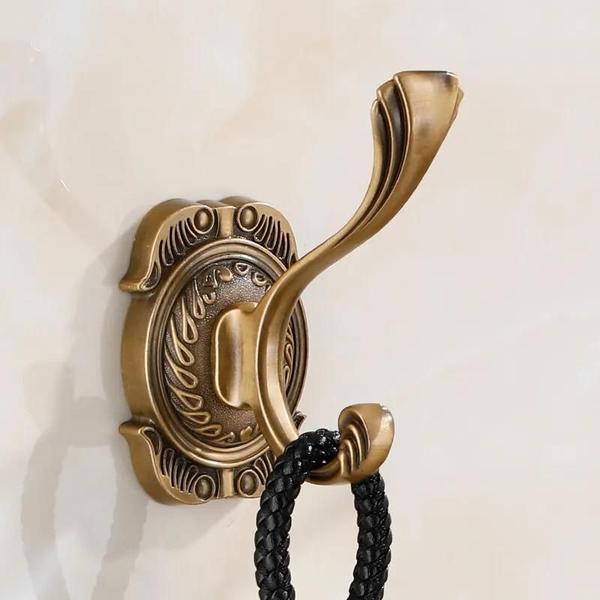 Ganchos de Metal para Parede - Suporte para Roupa, Toalha, Chapéu e Bolsa Imagem de Ganchos de Metal para Parede - Suporte para Roupa, Toalha, Chapéu e Bolsa