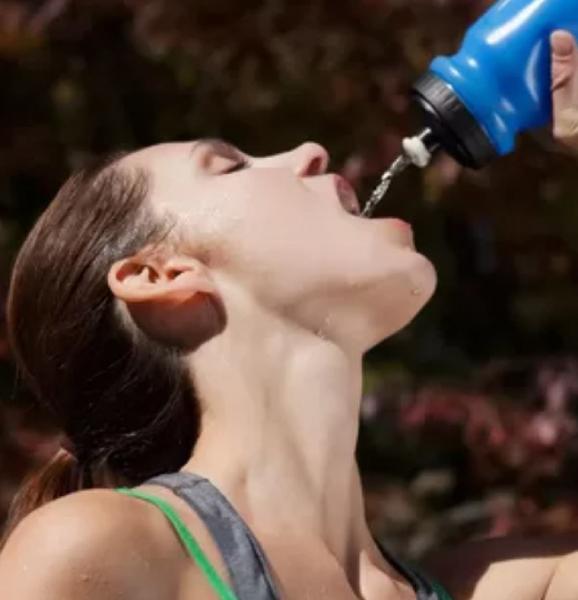 Imagem de garrafa de agua academia  automática jato treino academia ginástica hidratação futebol 800ml