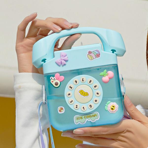 Imagem de Garrafa de Água Infantil Plástico Formato Telefone Com Alça 400ml