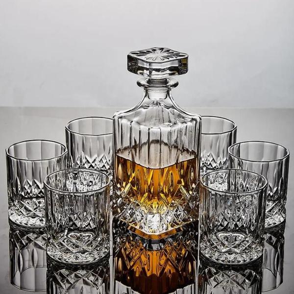 Garrafa Decanter Whisky Vidro Licor 800Ml + 6 Copos Luxo - Smart Imagem de Garrafa Decanter Whisky Vidro Licor 800Ml + 6 Copos Luxo
