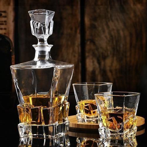 Garrafa Decanter Whisky Vidro Licor 800Ml +6 Copos Superluxo - Vacheron Imagem de Garrafa Decanter Whisky Vidro Licor 800Ml +6 Copos Superluxo