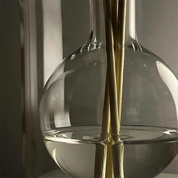 Garrafa Difusora De Aromaterapia De Vidro Transparente De 130ml Com Recipiente De Armazenamento De - others Imagem de Garrafa Difusora De Aromaterapia De Vidro Transparente De 130ml Com Recipiente De Armazenamento De