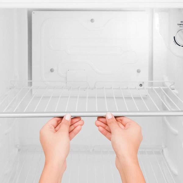 Imagem de Geladeira Electrolux Cycle Defrost 260L DC35A Branco - 220V