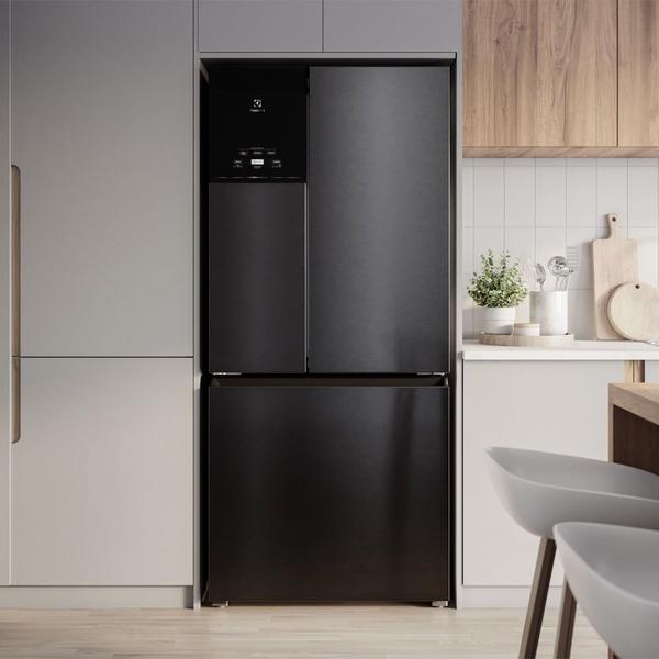 Imagem de Geladeira Electrolux Frost Free Inverter 590L AutoSense 3 Portas Cor Black Inox Look (IM8B)