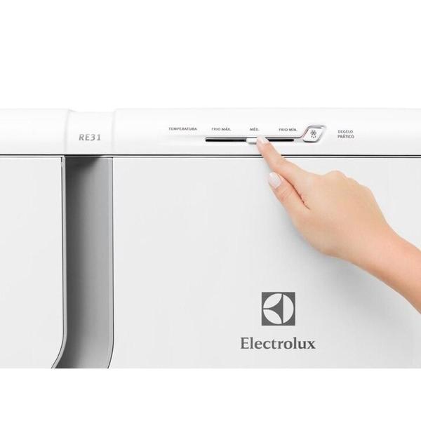 Imagem de Geladeira / Refrigerador Electrolux Cycle Defrost RE31, 240 litros, Branca - 220 Volts