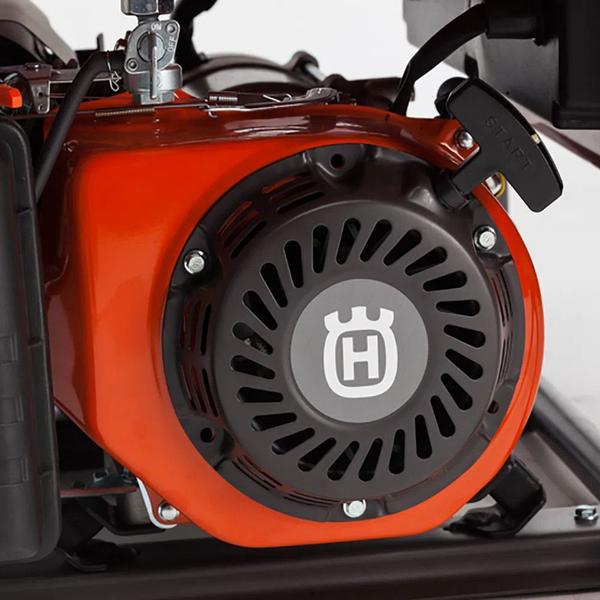 Imagem de Gerador de energia 6,0 Kva a gasolina partida elétrica Trifásico 220V - G5500P - Husqvarna