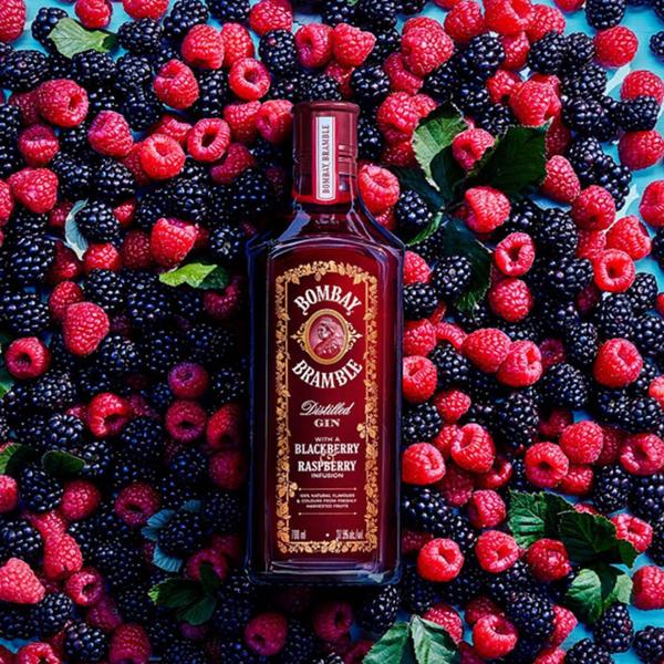 Imagem de Gin Bombay Bramble Blackberry e Raspberry 700ml