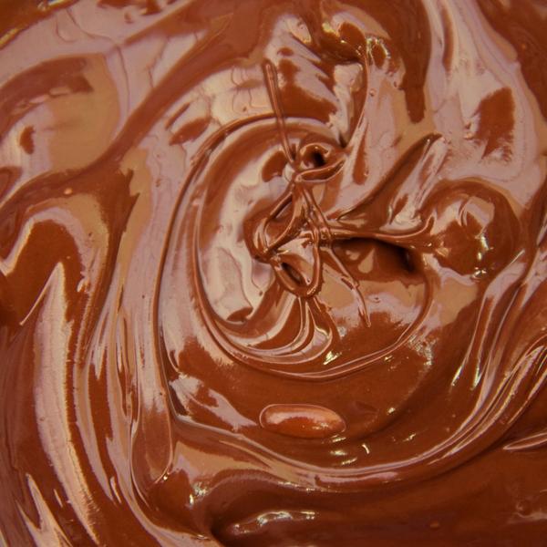 Gotas de Chocolate Fracionado ao Leite Le Cacau 2,05Kg Imagem de Gotas de Chocolate Fracionado ao Leite Le Cacau 2,05Kg
