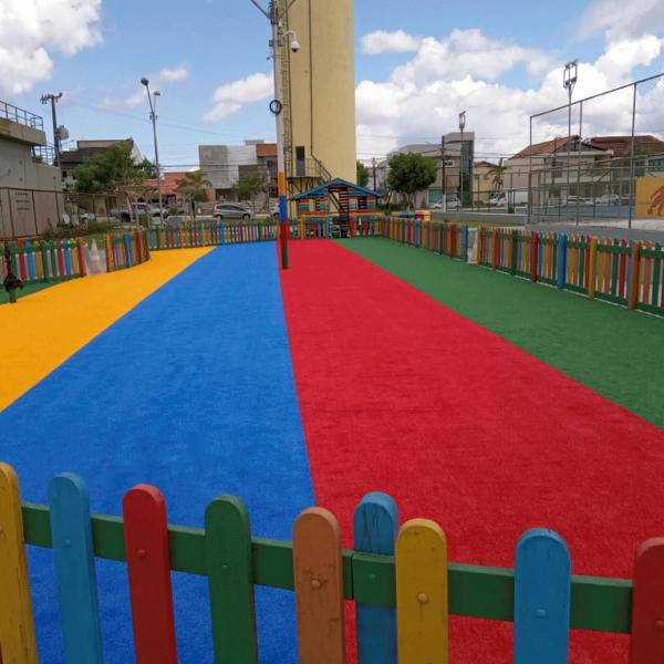 Grama Sintética Colorida 12mm - Proteção UV - 1,00 x 0,50m - Tapetis Imagem de Grama Sintética Colorida 12mm - Proteção UV - 1,00 x 0,50m