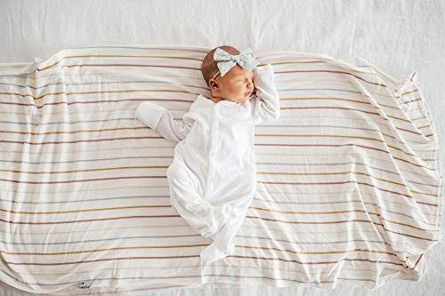 Imagem de Grande tricô premium baby swaddle recebendo cobertor piper por pérola de cobre