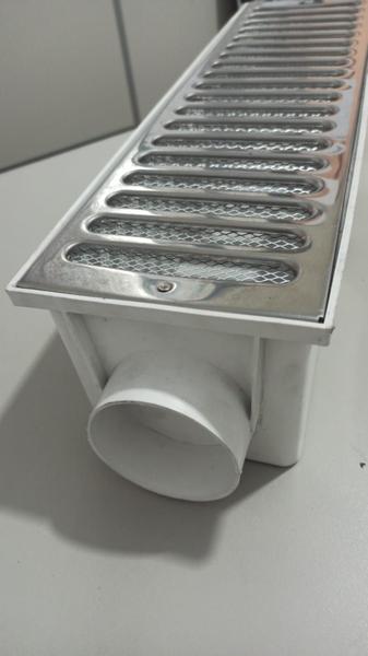 Imagem de Grelha Pluvial modelo 15x100 Inox c/ Caixa Coletora Modular Branca ( 2 peças 15x50) e Tela Anti Insetos - Ficone Reis