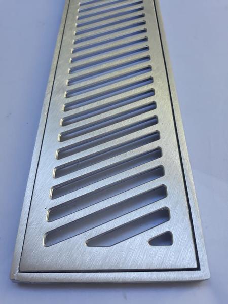 Grelha Ralo Linear 20x50 modelo Reforçado Diagonal - Aluminio - Ficone Reis Imagem de Grelha Ralo Linear 20x50 modelo Reforçado Diagonal - Aluminio - Ficone Reis