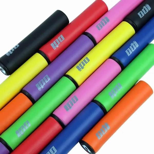 Imagem de Grips de Silicone Antiderrapantes Ultraleves para Guidão de MTB - Com Plugues para Bicicletas Dobráveis