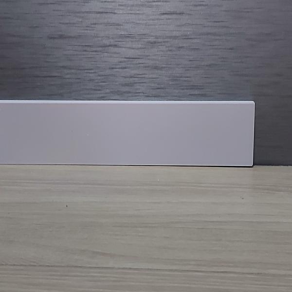 Imagem de Guarnição/Moldura de Poliestireno Liso Branco 5cm de altura Formix 3D - 1 Metro