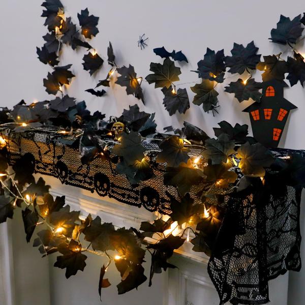 Imagem de Guirlanda preta iluminada de Halloween Ouddy Decor de 20 pés e 60 LED