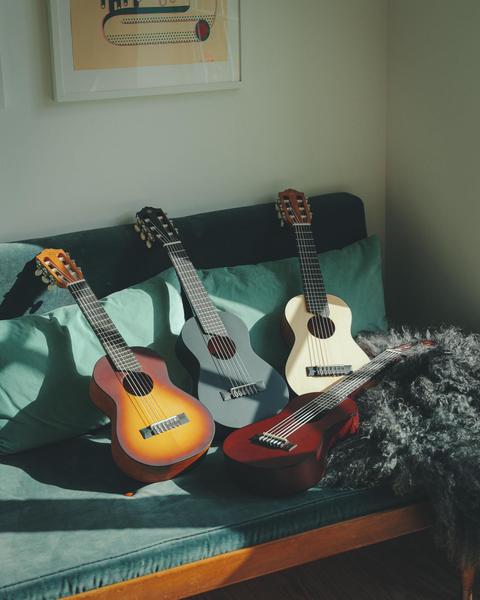 Imagem de Guitalele Yamaha Série GL GL1 TBS Tobacco Sunburst