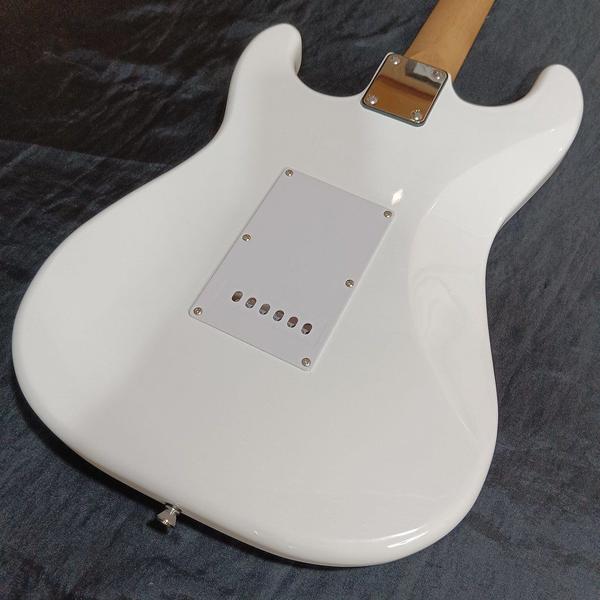 Imagem de Guitarra Rockwave RW50 WH Strato SSS White RW-50