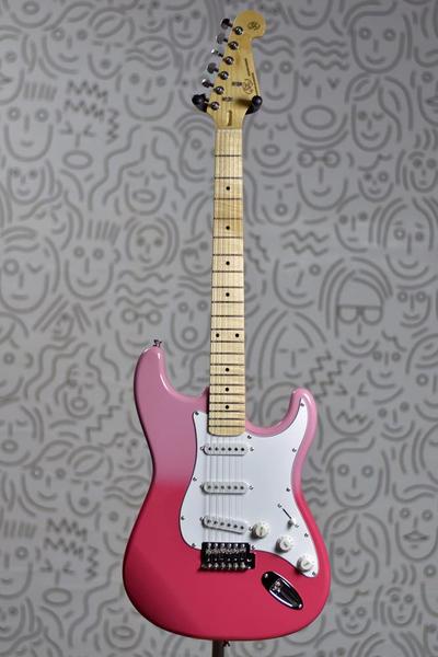 Imagem de Guitarra SX SEM1PT Stratocaster Pink Twilight Regulada