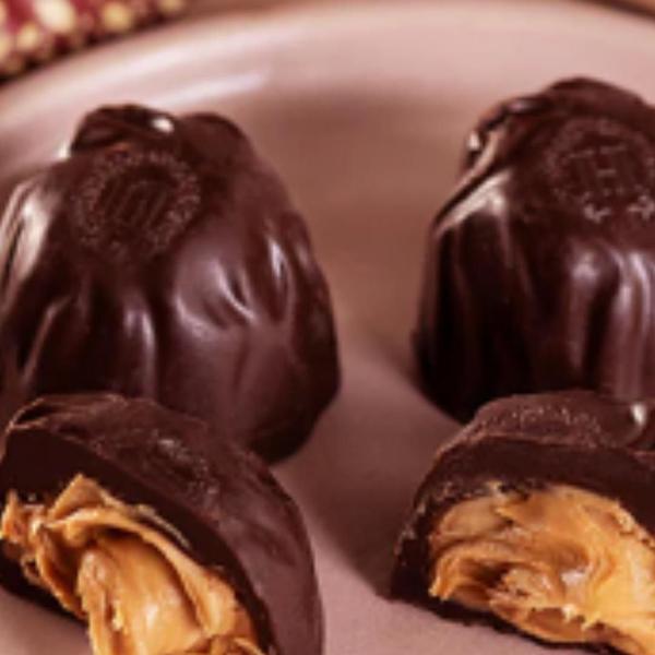 Haoma Bombom Chocolate 56 Cacau Com Recheio Creme Amendoim Imagem de Haoma Bombom Chocolate 56 Cacau Com Recheio Creme Amendoim