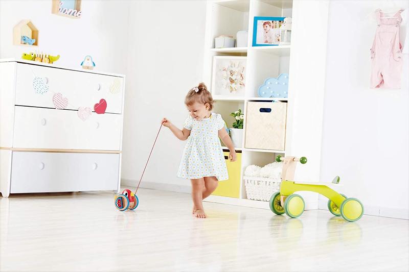 Imagem de Hape Baby Bird Pull-Along  Balançar de madeira e bater puxam brinquedo infantil, cores brilhantes