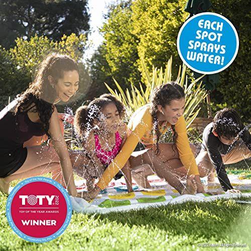 Imagem de Hasbro Twister Splash Water Game para Crianças  Jogos ao ar livre do aspersor de quintal para diversão de verão