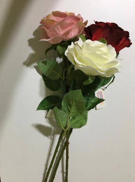 Imagem de Haste de rosa flor artificial 58cm 03 unidades branco, rosa e vermelho