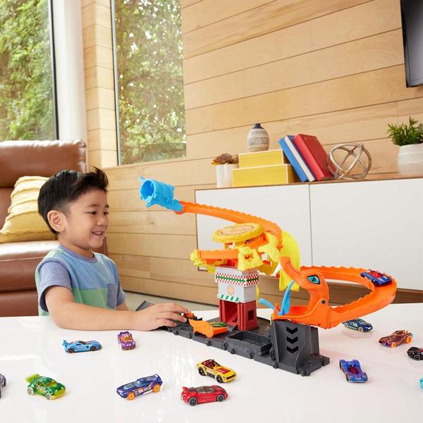 Hot Wheels City Pista Ataque Da Cobra A Pizzaria HNT81 Mattel Imagem de Hot Wheels City Pista Ataque Da Cobra A Pizzaria HNT81 Mattel