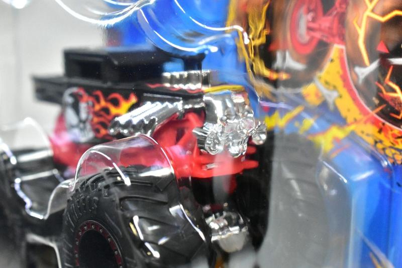 Imagem de Hot wheels monster trucks - bone shaker