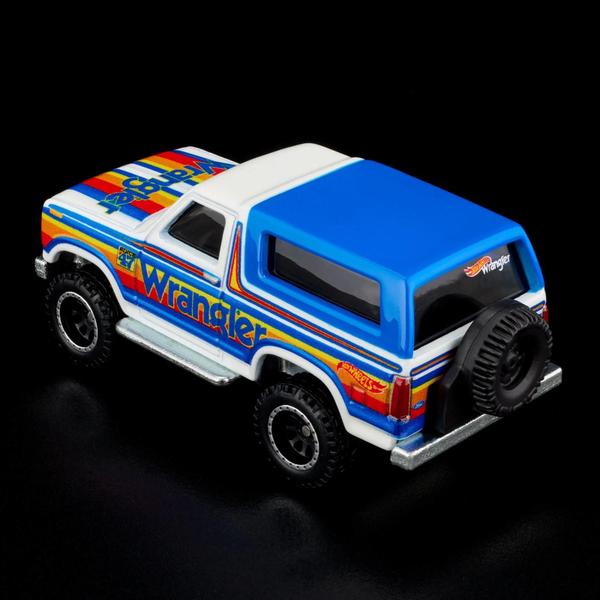 Imagem de Hot Wheels - Wrangler 85 Ford Bronco - Creations Exclusive - HYP66