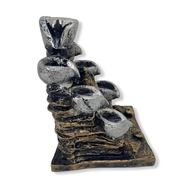 Imagem de Incensario cascata 8 quedas prata e dourado 14 cm em resina