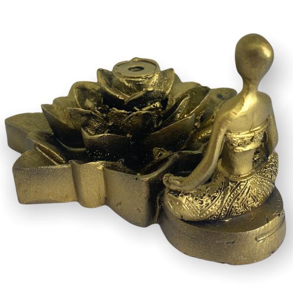 Imagem de Incensário cascata Flor de Lotus pontudo Yoga dourado 7 cm em resina - 47203