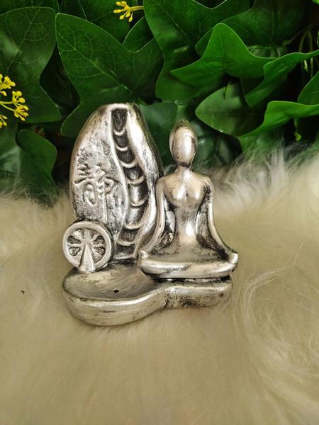 Incensário Efeito Cascata Yoga Backflow Prata Decorativo - Arte & Decoração Imagem de Incensário Efeito Cascata Yoga Backflow Prata Decorativo