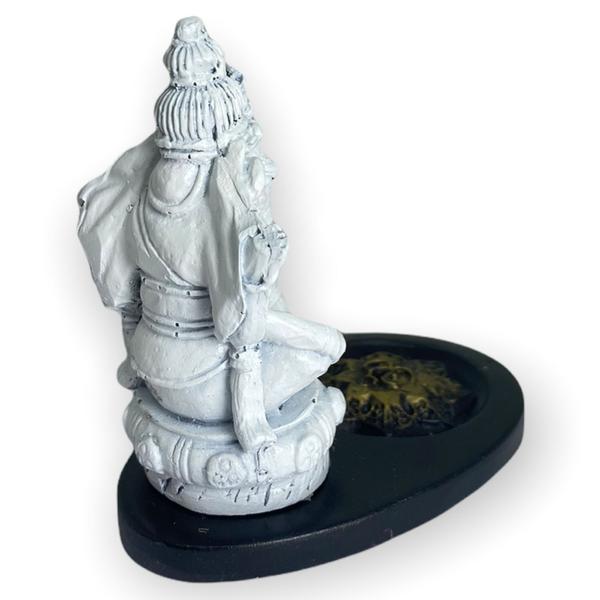 Incensário Mini Oval Ganesha branco e preto 5 cm em resina - Lua Mística - 100% Original - Loja Oficial Imagem de Incensário Mini Oval Ganesha branco e preto 5 cm em resina