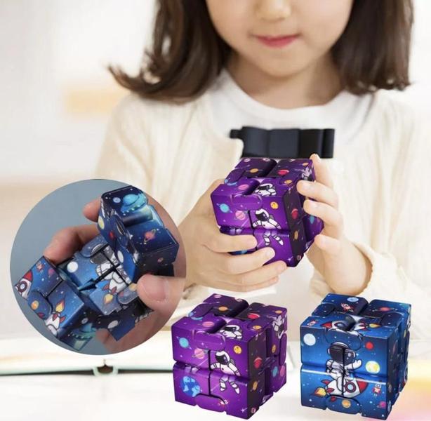 Imagem de Infinity Cube Fidget Toy Cubo Infinito Astronauta Roxo