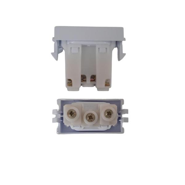 Imagem de Interruptor Com 1 Tecla Simples e 1 Tomada 2P+T 10/20A 250V Com Placa 4x2 Branco 