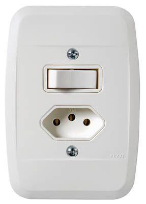 Imagem de Interruptor paralelo 10a+tomada 2p+t 20a 250v hotel com placa branco pezzi