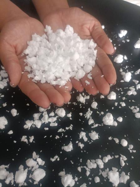 Imagem de Isopor Em Flocos De Neve Enchimento De Puffs E Artesanato