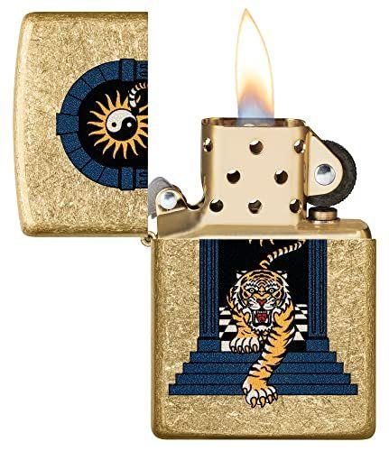 Imagem de Isqueiro de bolso Zippo Tiger com design de tatuagem em latão caído