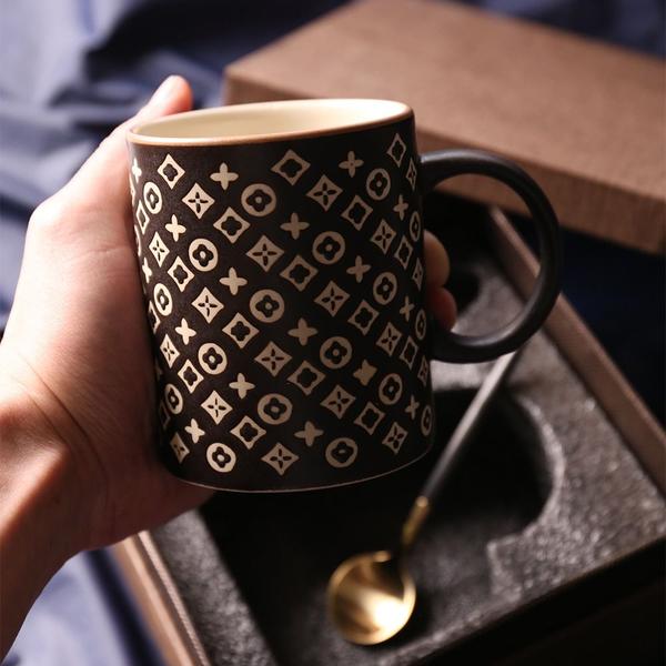 Imagem de Italiano Estilo clássico criativo retrô caneca matte café de cerâmica xícara de café da manhã xícara de chá do casal caneca ocidental eco amigável Trump Canecas (marrom)