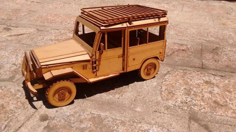 Imagem de Jeep Bandeirantes Longa. Quebra Cabeça 3d. Miniatura Em Mdf